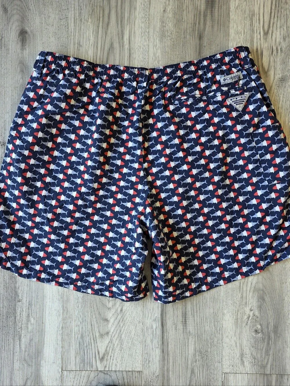 Columbia PFG Men’s XXL Fish Print Swim Shorts
